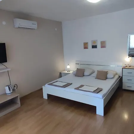 Apartmani Valentino Makarska Exterior photo