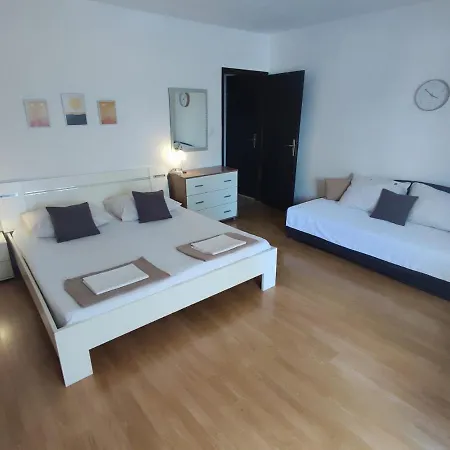 Apartmani Valentino Makarska Exterior photo